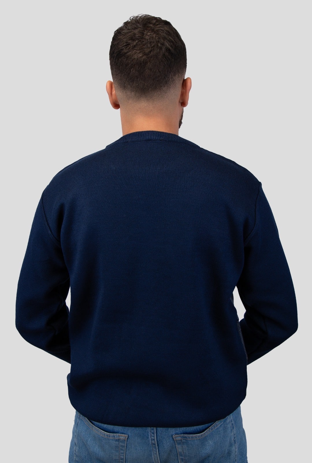 Felsenkind Nachhaltiger Herren Strickpulli – Recyceltes Polyester, Weiches Material, Grau-Schwarzer Karopullover, Ideal für Alltag, Büro & Freizeit